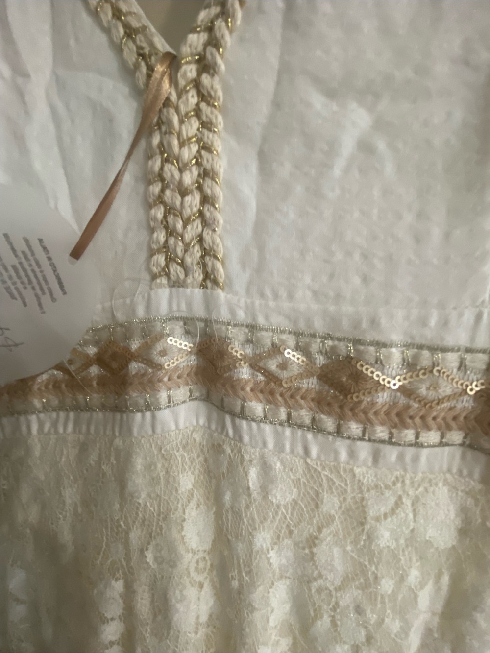 Elegant White Lace V-Neck Maxi Dress - Picture 2 of 4